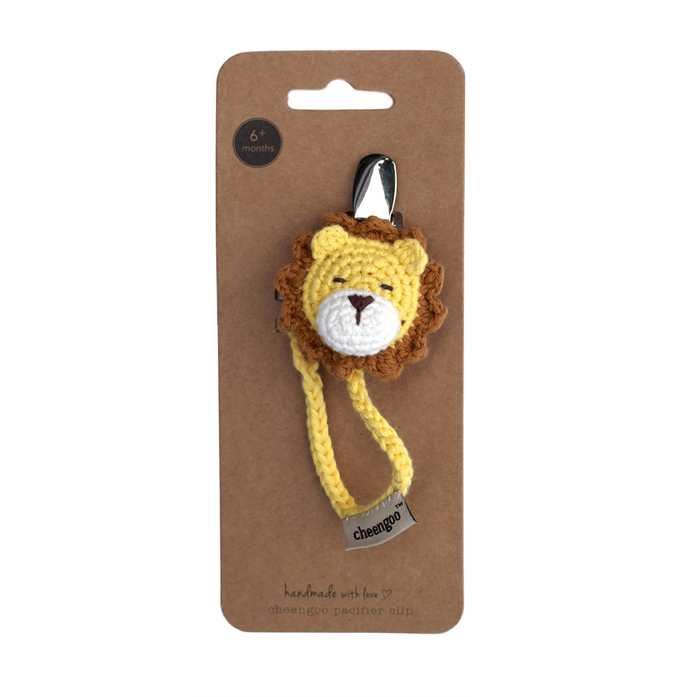 Lion pacifier clip